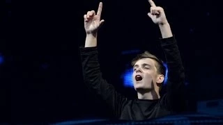 Martin Garrix ♪ Animals  ♪ Live at George Square ♪ 2014