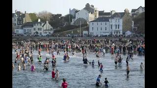 2022 New Years Day Dip Port Erin Isle of Man time-lapse video
