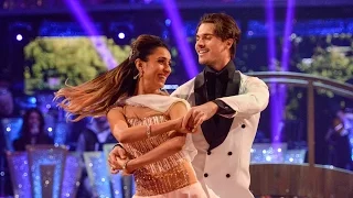 Anita Rani & Gleb Savchenko Quickstep to 'Don't Get Me Wrong' - Strictly Come Dancing: 2015