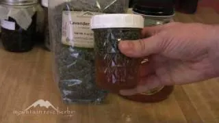 How to Make Herbal Honey with Lavender