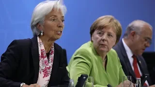 Директор-распорядитель МВФ снова раскритиковала протекционизм в торговле