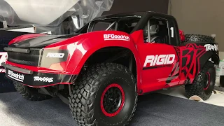 Traxxas Unlimited Desert Racer - Unboxing und erstes Feedback