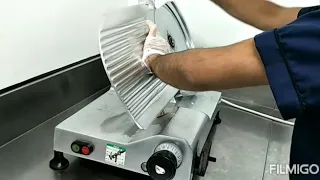Step How to clean Slicer machine