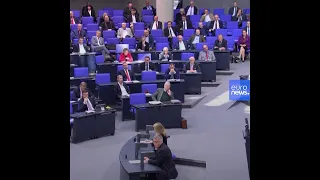 Deutscher Bundestag: Opposition unterbricht Merkel-Rede