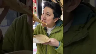 Trying $1 pizza in New York