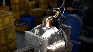 Process of Making a Brass Kettle by a Korean Craftsman with 50 Years of Experience.