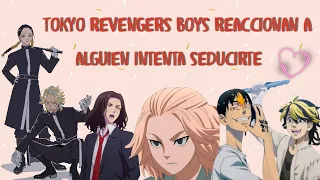 Chicos de Tokyo Revengers reaccionan a: Alguien intenta seducirte -Tokyo Revengers x t/n