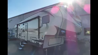 Achat | Vente Caravane à sellette | Laredo 385 SBH l 2018, stock #L-770, vue de l'extérieur