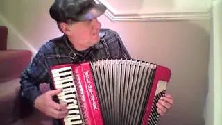 Nigun Atik,  Israeli circle dance tune on a Weltmeister Achat accordion