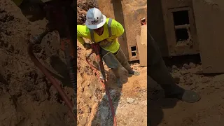 How to use a jackhammer 😂😂