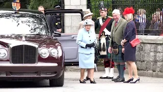 The Queen officially welcomed by guard of honour to Balmoral Castle in Scotland for summer 2019