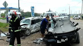 29.05.2021г- момент пьяного смертельного тройного дтп в городе Жукове. погиб один человек.