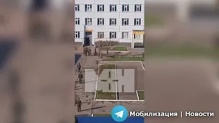 Над военными издеваются в подмосковной части