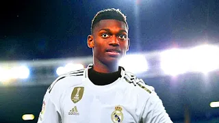 Rafael Leão ► Magic Skills Show | Milan AC 2019/20