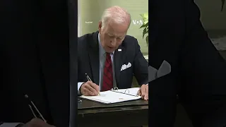 Biden Signs Condolence Book for Pope Benedict XVI #shorts | VOA News