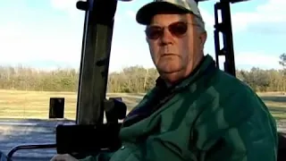 How to Operate a 4-in-1 Backhoe Bucket