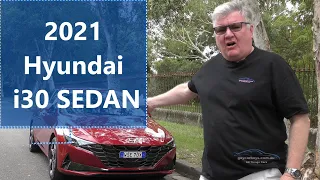 All New Hyundai i30 SEDAN - TOP 10 THINGS you should know - GayCarBoys