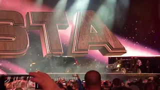 Batista Wrestlemania 35 live entrance Front Row