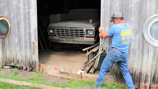 Barn Bronco - Resurrecting A Friend From the Past (Hasn't Ran In Years) 1979 Ford Bronco w/ 460