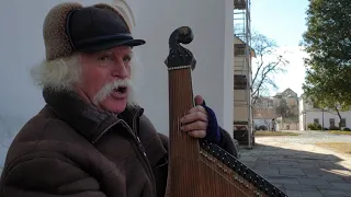 An old Cossack man sings a heartful Ukranian song in Kyiv, Ukraina