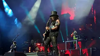 Guns N Roses (live) - Civil War - Tottenham Hotspur Stadium, London 2022