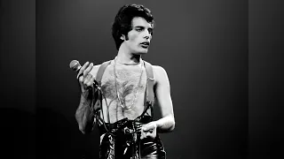 Queen - We Are The Champions (Live in Toronto 1978) Definitive Upgrade