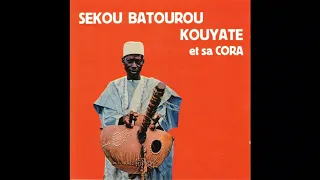 Sekou Batourou Kouyaté et sa cora (Kouma, 1976)