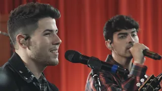 Jonas Brothers - Sucker (Live from LA)