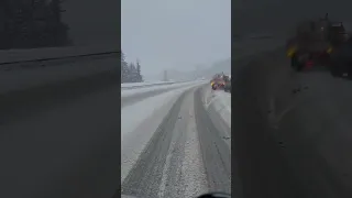 Just another day on the HIGHWAY over Snoqualmie Pass / Trucking with Neal Trans #trucking