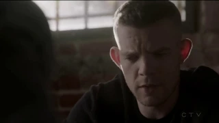 Russell Tovey / Harry Doyle (gay scene)  - Quantico (tv series) #13