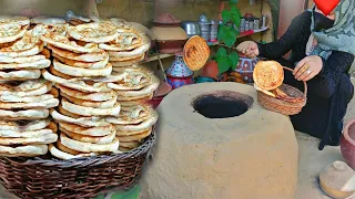 Kashmiri Sharmaal Roti Bi Oven Mei Banayi | Perfect Sharmaal Roti Inside Homemade Mud Oven