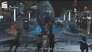 Jurassic World : L'Indominus vs. les raptors CLIP HD