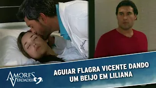 Amores Verdadeiros - Aguiar vê Vicente dando um beijo em Liliana