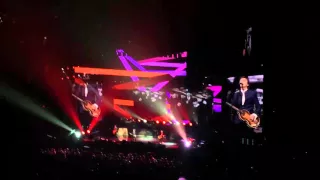 Paul McCartney - Money can't buy me love live in Portland