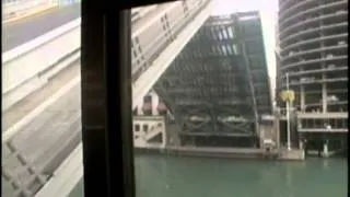 Raising the bridges over the Chicago River
