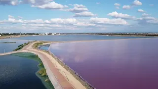 Крым.Город-курорт Саки.Розовое озеро.
