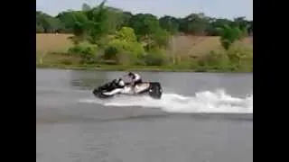 fazendo 360 no jet ski sea-doo 155