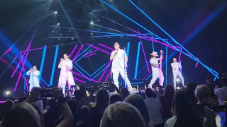 Backstreet Boys DNA Worls Tour - Brisbane Entertainment Centre : I want it that way