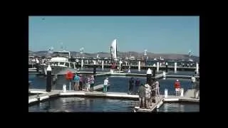 Comanche crosses line Sydney-Hobart Yacht Race 2014