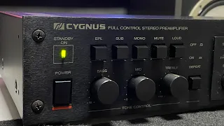 Pré-Amplificador CYGNUS CP-1800x Black todo original-conservação raríssima