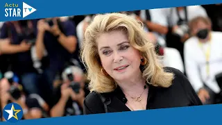 Catherine Deneuve surprend ! Cette apparition inattendue sur scène pour chanter en direct (vidéo)