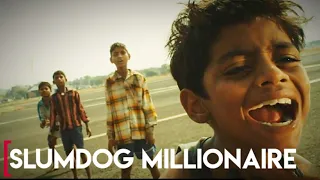 Slumdog Millionaire: Police chase Jamal & Salim | Slumdog Millionaire (2008) | Hindi( English Sub)