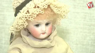 Роскошные парижанки и спящие красавицы. В Ульяновске открылась выставка уникальных кукол
