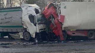 25.11.2023г- «Лобовая двух фур». Момент смертельного ДТП с жителем Казахстана в Ульяновской области.