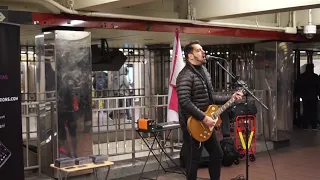 Felipe Pavani singing Creed: "With arms wide open" | NYC Subway