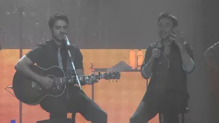 "Llegaste Tú" Luis Fonsi y Luciano Pereyra - Luna Park 2014