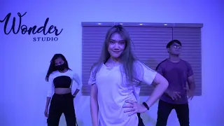 Black Eyed Peas, Shakira - "GIRL LIKE ME" || Beginner's Class || Daquenz Choreography