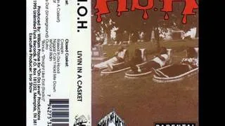 H.O.H-L.I.C (Livin' In A Casket)