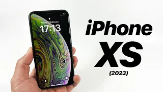 Is the iPhone XS Worth it in 2023? Old but Gold!