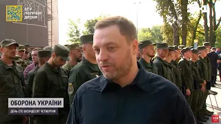 Денис Монастирський нагородив найкращих правоохоронців пістолетами Глок та Форт